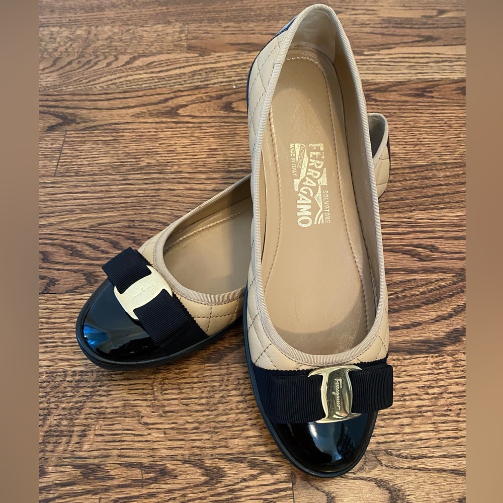 Salvatore Ferragamo Vara quilted camel leather flats